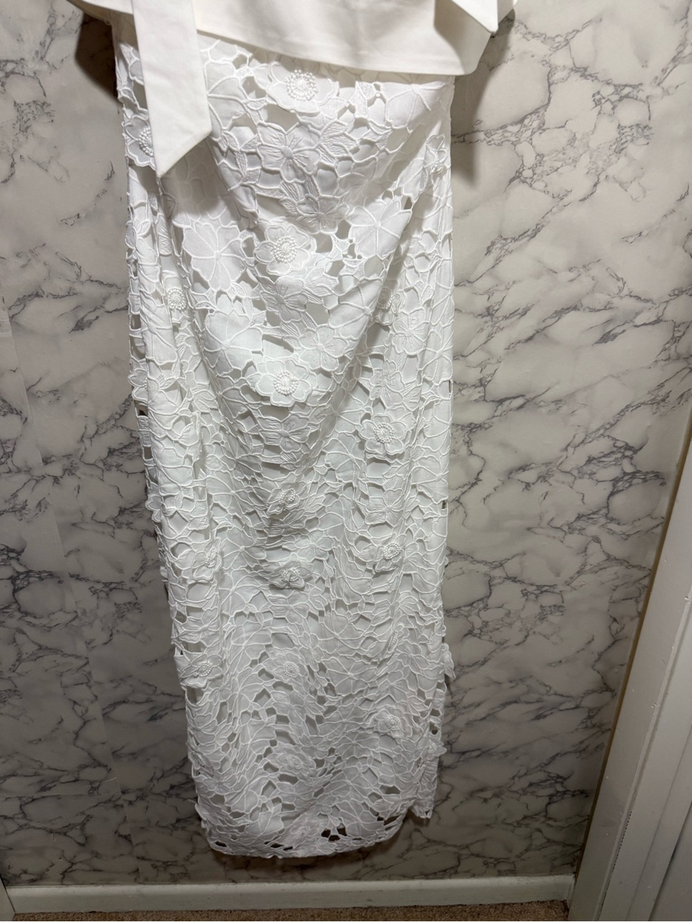NEW Petal & Pup Emersyn White Lace Midi Dress with Tie Straps XL - Picture 3 of 11